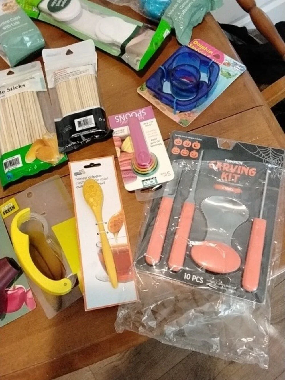 Assorted Kitchen Gadgets and Utensils - 167 Items